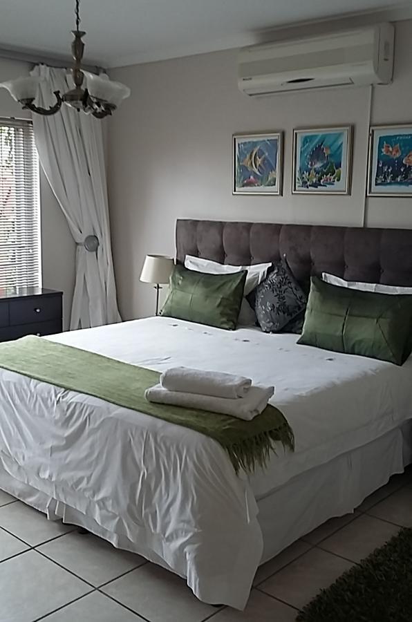 Scorpio Guest House Vredenburg Экстерьер фото